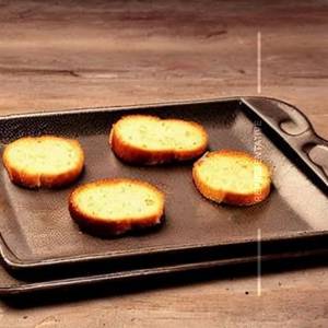 Garlic Bread Slices
