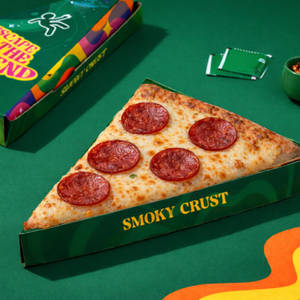 Chicken Pepperoni Giant Pizza Slice (24 cm)