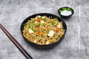 Paneer Hakka Noodles