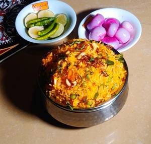 SUBZ HANDI BIRYANI