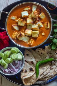 Shahi Paneer With 2 Tandoori Roti And Salad