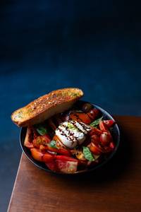 Burrata & Tomato Salad