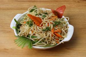 Veg Hakka Noodles