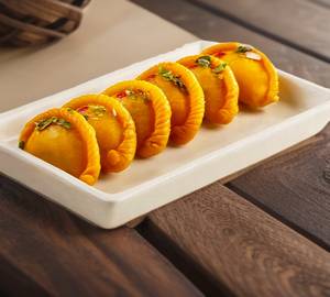 Kesar Dry Fruit Gujiya ( Desi Ghee)