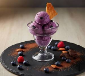 Midnight berry bliss