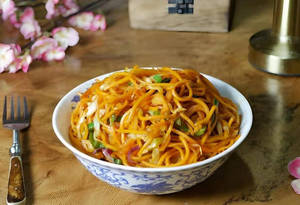 Veg Singapuri Chowmein