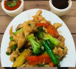 Stir Fried Chicken with Vegetable