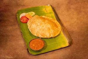 Chola Poori ( 2pc )