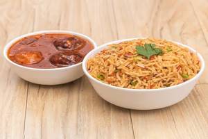 Fried Rice With Paneer Manchurian