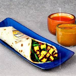 Egg Schezwan Paneer Roll