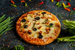 Paneer Tikka Pizza