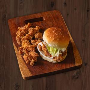 Fried Chicken Burger With Popcorn And Pepsi 250Ml