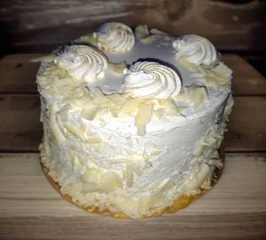 White Forest Cool Cake 1/2 Kg