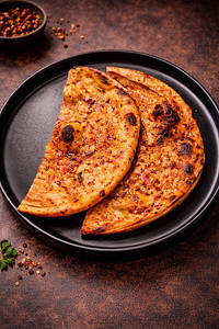 Red Chilli Onion Parantha