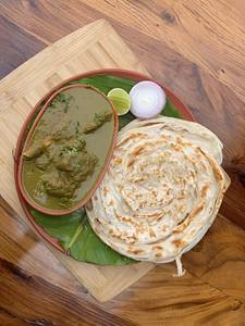 Parotta With Chicken Chops