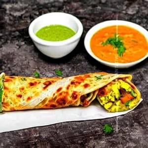 Egg Cheesy Chaap Tikka Roll