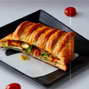 Peri Peri Paneer Croissant Sandwich