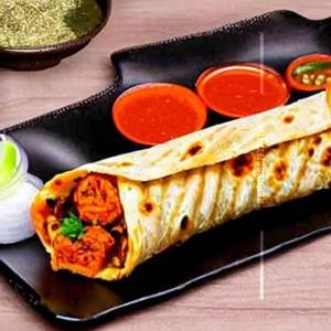 Cheesy Chaap Tikka Roll