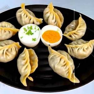 Veg Cheese Momos Half