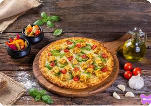 Makhani Paneer Pizza