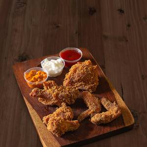 2pcs Hot & Crispy Chicken, 4 Chicken Wings , 2 Dips & A Chilled Pepsi 250Ml