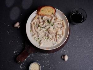Alfredo Pasta Veg