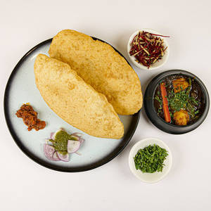 Paneer Stuffed Desi Ghee Bhatura With Chole & Aloo Dum (2 Pc)