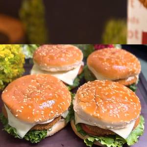 Swad-E-Chicken Burger