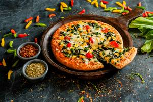 Spinach Corn Cheese Pizza