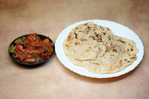 Beef Chilly With 3 Parotta