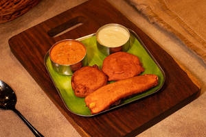 Bajji (3 Pcs)