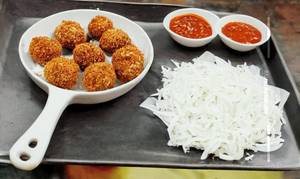 Veg Crispi Momos