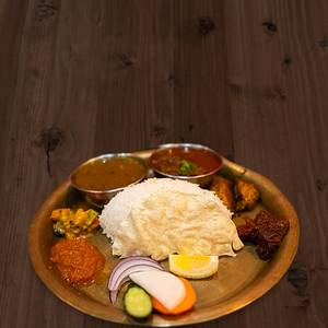 Matka Ahuna Chicken Meals