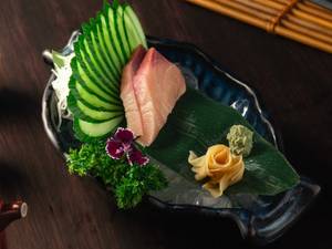 Hamachi Sashimi