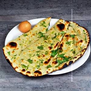 Veg Stuffed Naan