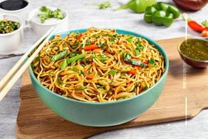 Veg Chilly Garlic Noodle
