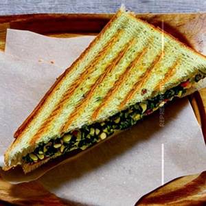Spinach Corn Cheese Sandwich