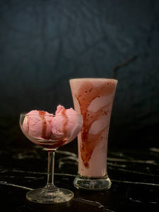 Strawberry Shake