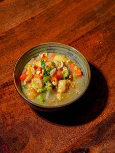 Chicken With Cashews