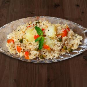 Aloo Biryani With Gravy Veg