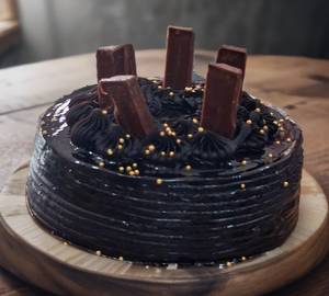Designer Chocolate Kitkat Small Cake [ 500 Grams]