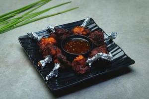Chicken Lollipop (8pcs)