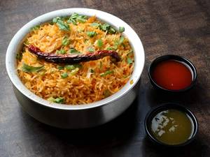 Schezwan Chicken Fried Rice
