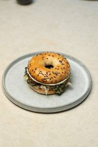 Shroom & Spinach Bagel Sando