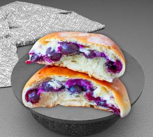 Bun With Bluberry Filling