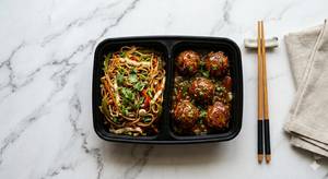 Veg Noodles with Manchurian