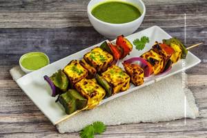 Lasooni Paneer Tikka
