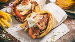 Tandoori chicken baba cheese roll