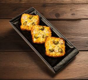 Supreme Treat Garlic Bread
