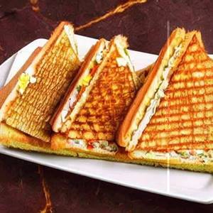 Mumbai Aloo Toast Sandwich